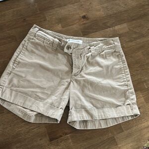 Gap favorite khaki cuffed shorts; preloved condition